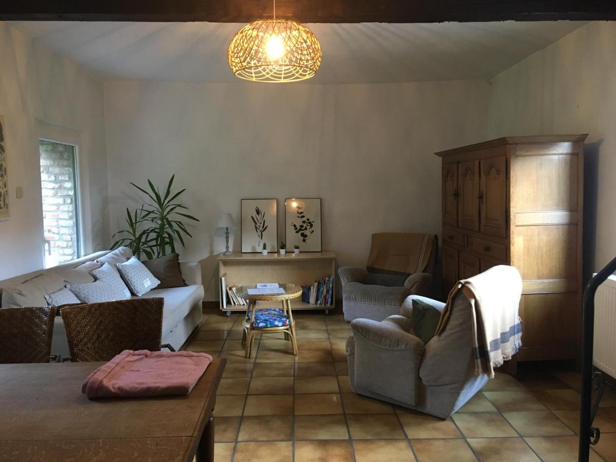 Holiday Home Les Ancolies  Gîte citadin Spa Extérieur photo